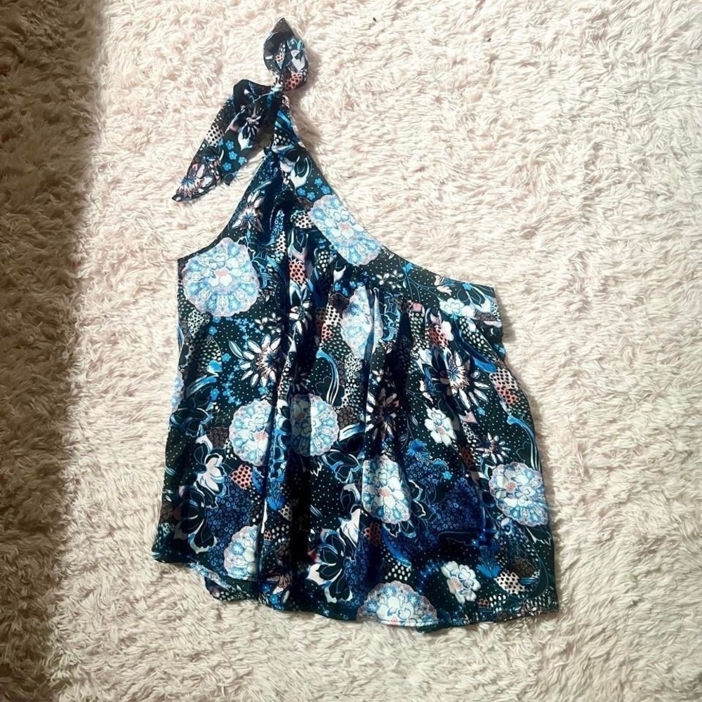 Whimsical Floral Silky Flowy Feminine Goddess One Shoulder Top Womens M‎ Indie